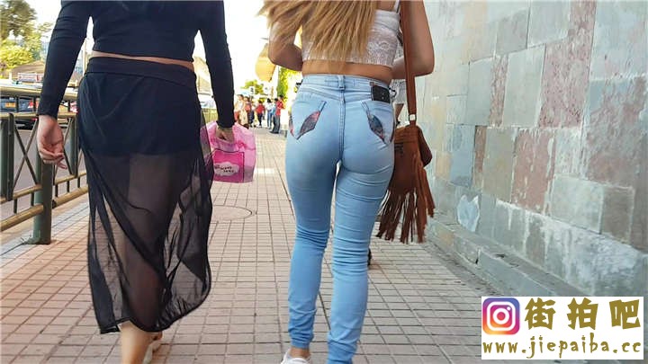 two teen 193.jpg