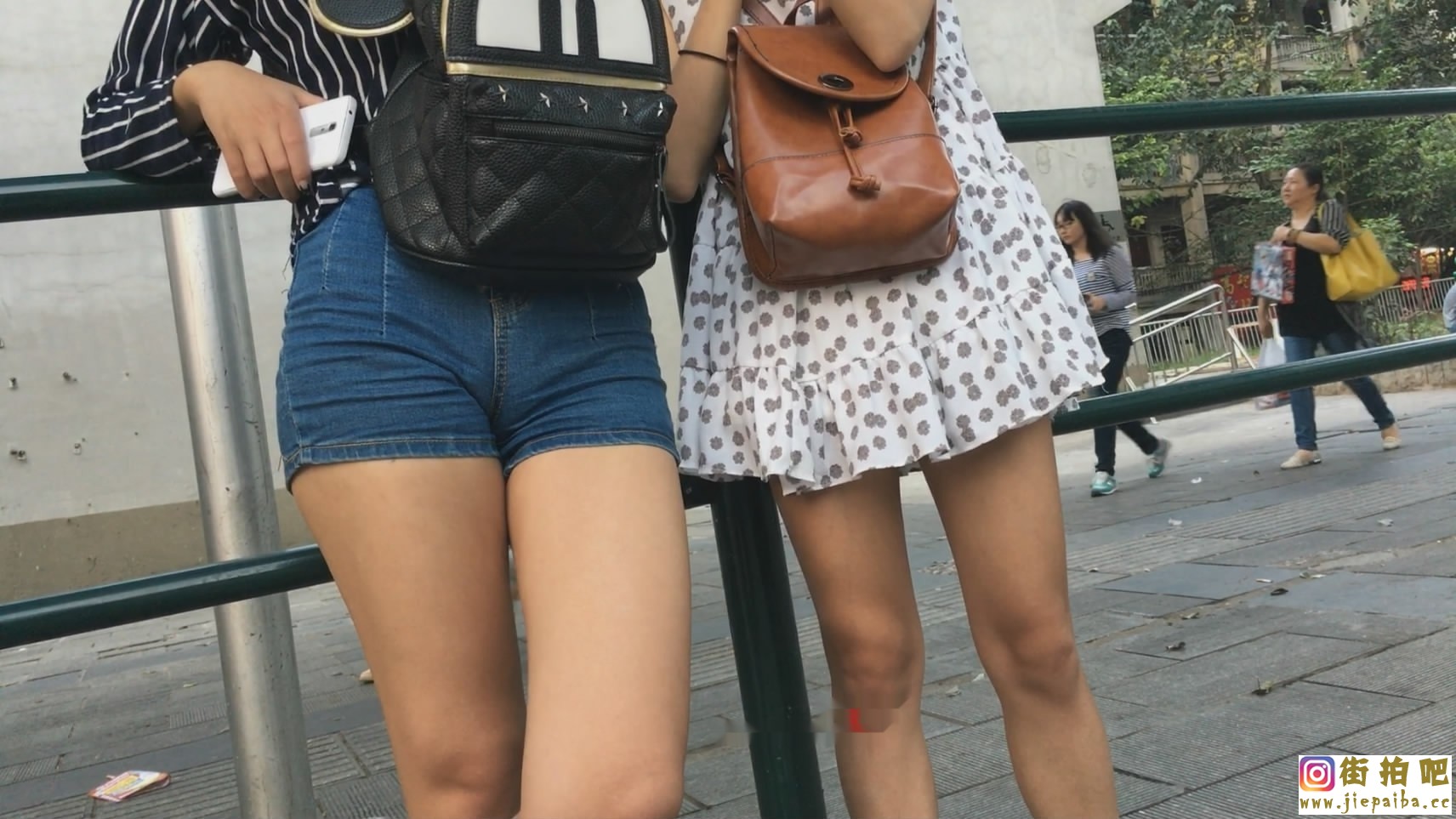 220850crrkx9lx922vel2f.jpg