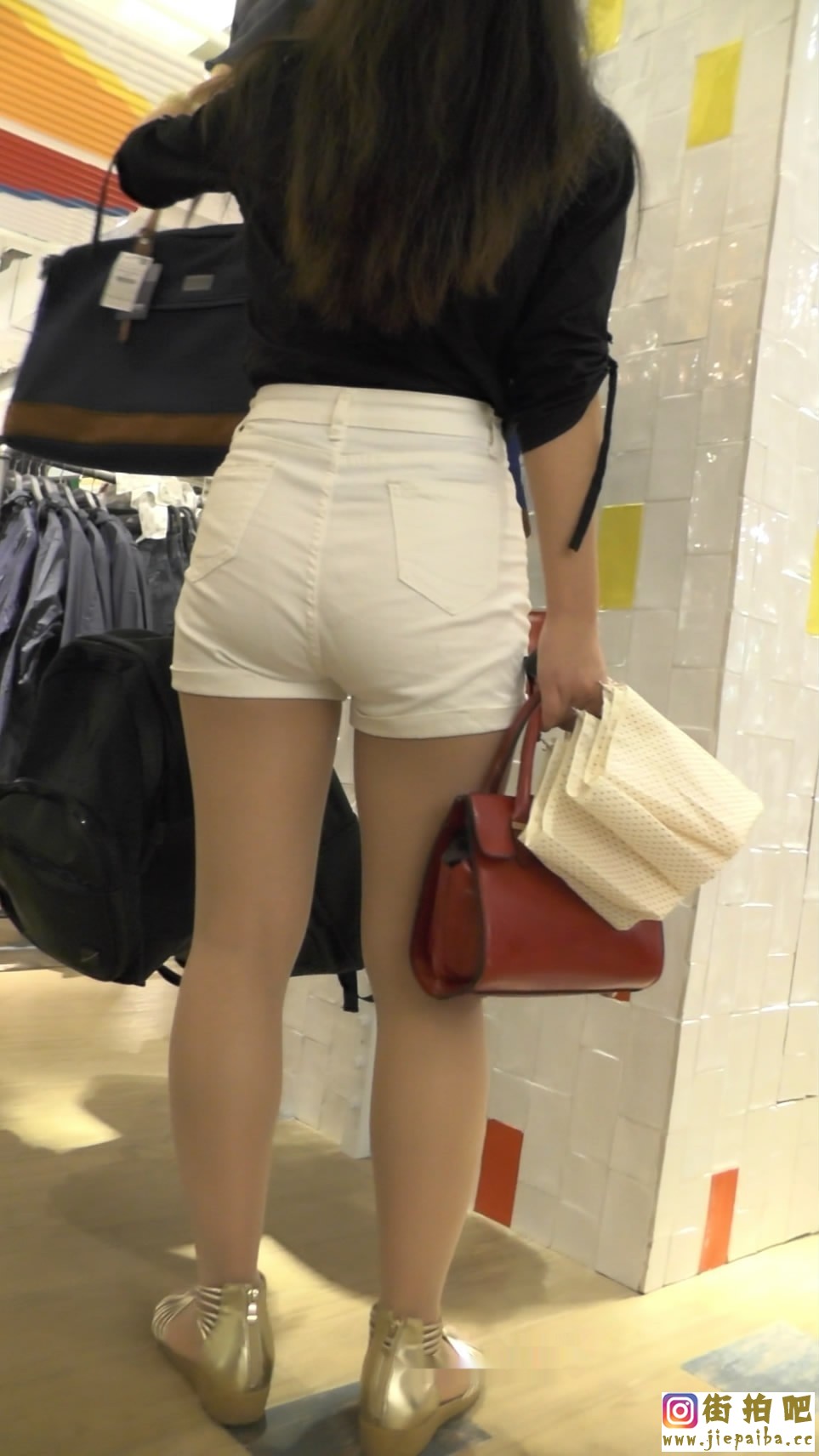222723bspw9y8sw6p78xpr.jpg