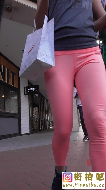 101343too1mosmuss4njk1.jpg