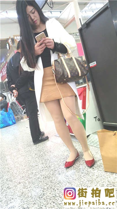 123608m35tewcwkyx6laza.jpg