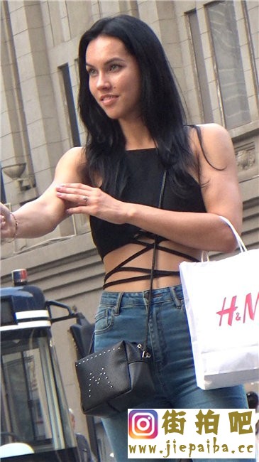 132847lly878xgllnssrox.jpg