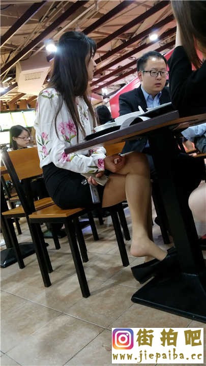 132404astzvv311vx01wko.jpg