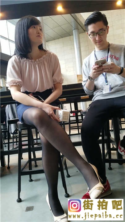 164525hu0zo8eq8mqqov3h.jpg