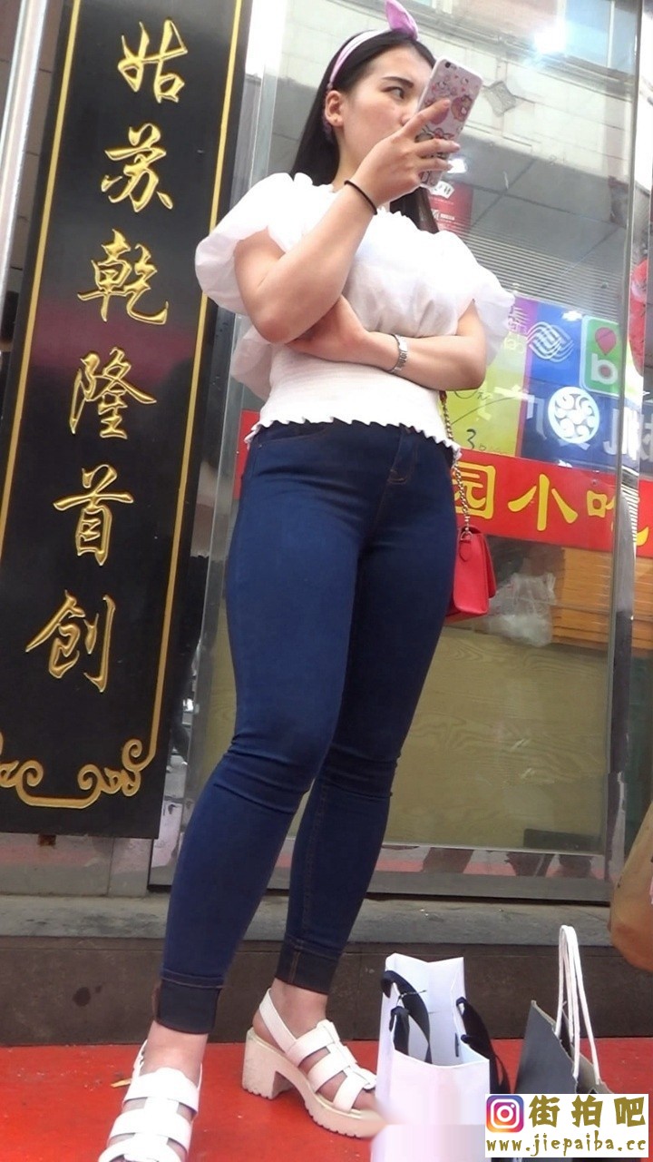 160339dmebhqbapm3987jj.jpg