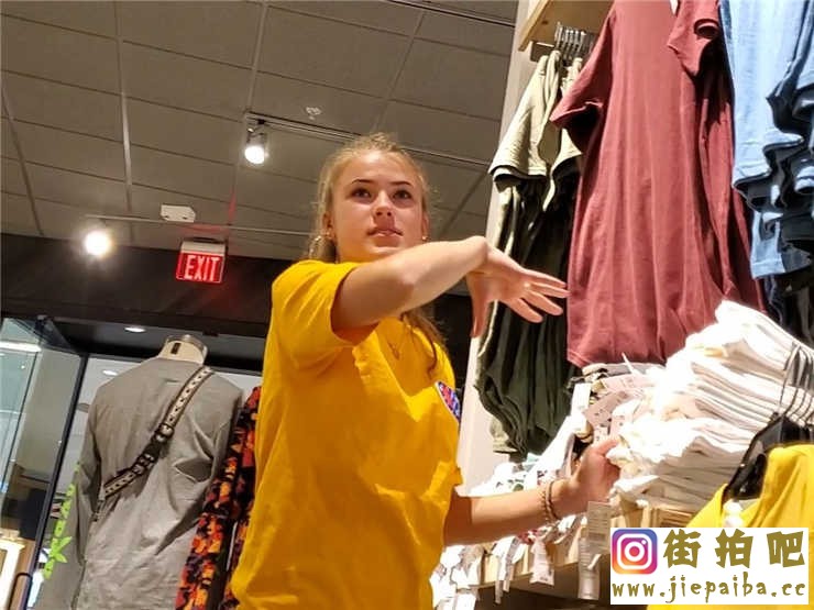 1681469d1580328000_blonde.pac1_2_.jpg
