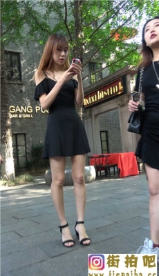 4K-黑色连衣短裙性感白腿高跟好身材极品美女[MP4/1.35G]