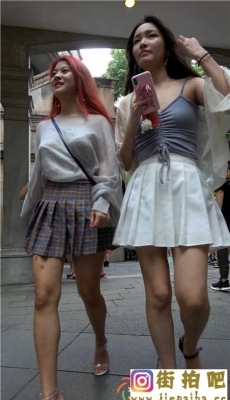 4K-街拍两个性感超短裙高跟极品长腿漂亮美女[MP4/1.48G]