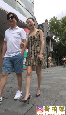 4K-街拍连衣短裙高跟性感身材细腿美少妇逛街[MP4/1.83G]