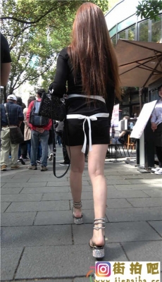 4K-街拍黑色连衣包臀短裙高跟极品白皙长腿美眉[MP4/1.56G]