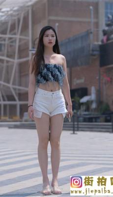 4K-[一只麋鹿专区] 白色热裤 套图[18.7G]