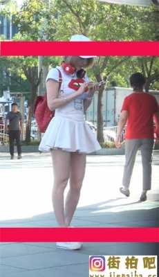 高清22 - 136-白色超短裙的美腿小姐姐（一）[MP4/47M]