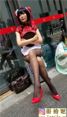 4K-黑丝红色高跟cosplay长腿美女[MP4/394M]