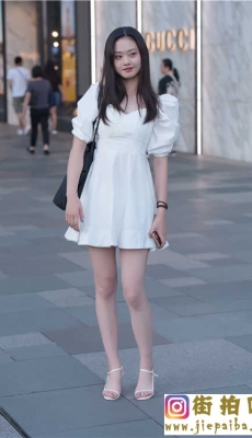 街拍白色连衣短裙高跟极品身材美腿美女 套图+视频[MP4/2.57G]