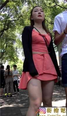 4K-跟拍性感红色连衣短裙高跟极品美女美胸美腿[MP4/530M]
