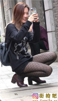 4K-黑色热裤个性花纹丝袜高跟极品长腿美女自拍[MP4/2.66G]