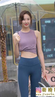 4K-[一只麋鹿专区] 蓝色瑜伽裤运动系高挑美女 套图+视频 1