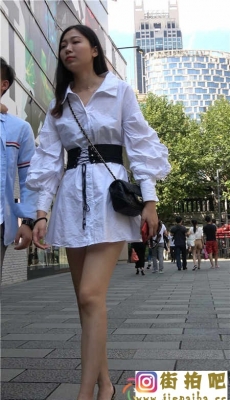 4K-街拍白色短裙高跟美少妇极品大白腿性感诱惑[MP4/809M]