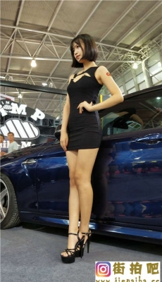 4K-黑色连衣包臀短裙长腿漂亮车模[MP4/542M]