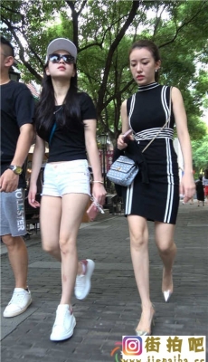 4K-黑色包臀短裙和白色热裤两个极品白腿美女[MP4/814M]