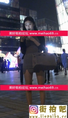 高清19-052-蓝色牛仔紧身超短裙的美腿少妇[MP4/200M]
