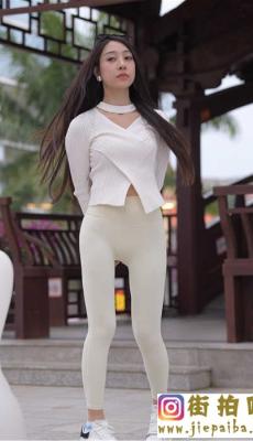 4K-[一始专区] 白色瑜伽裤美女 套图+视频[MP4/33.6G]