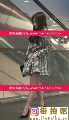 高清18-071-黑色性感高跟鞋的肉丝风衣mm[MP4/453M]