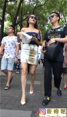 4K-街拍性感抹胸装花短裙高跟美腿美女 第二季[MP4/1.04G]