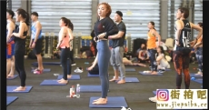 4K-瑜伽练习的紧身翘臀漂亮少妇[MP4/1.97G]