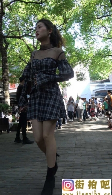 4K-街拍格子连衣短裙肉丝高跟性感漂亮美女[MP4/2.05G]