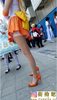 4K-橘色短裙高跟肉丝极品美腿cosplay妹子[MP4/640M]