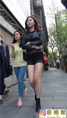 4K-街拍条纹热裤极品长腿高跟性感美少妇[MP4/1.43G]