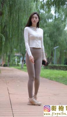 4K-[一始专区] 翻涌成夏 套图+视频[MP4/24.1G]